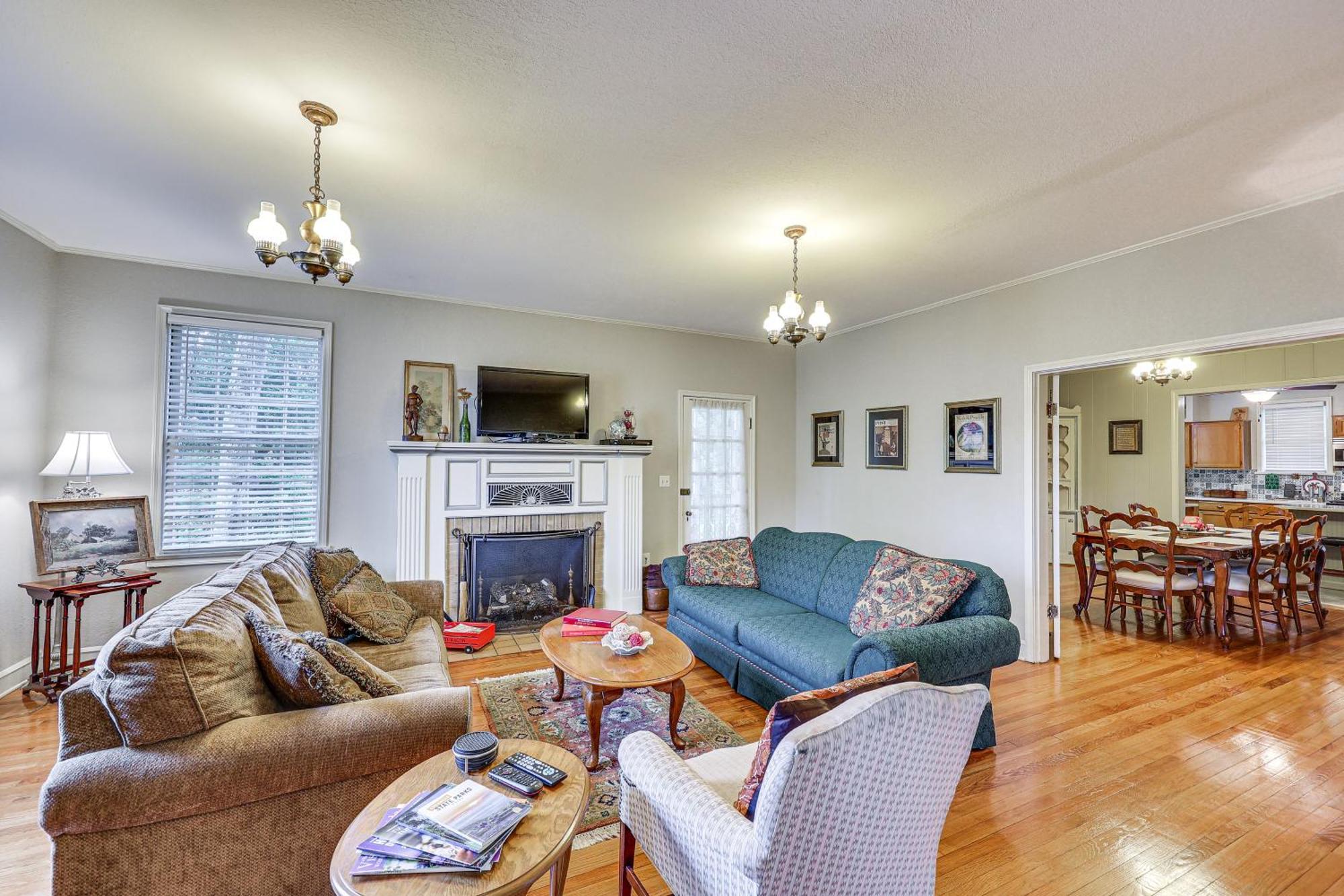 Delightful Retreat With Fireplace And Large Yard! المظهر الخارجي الصورة