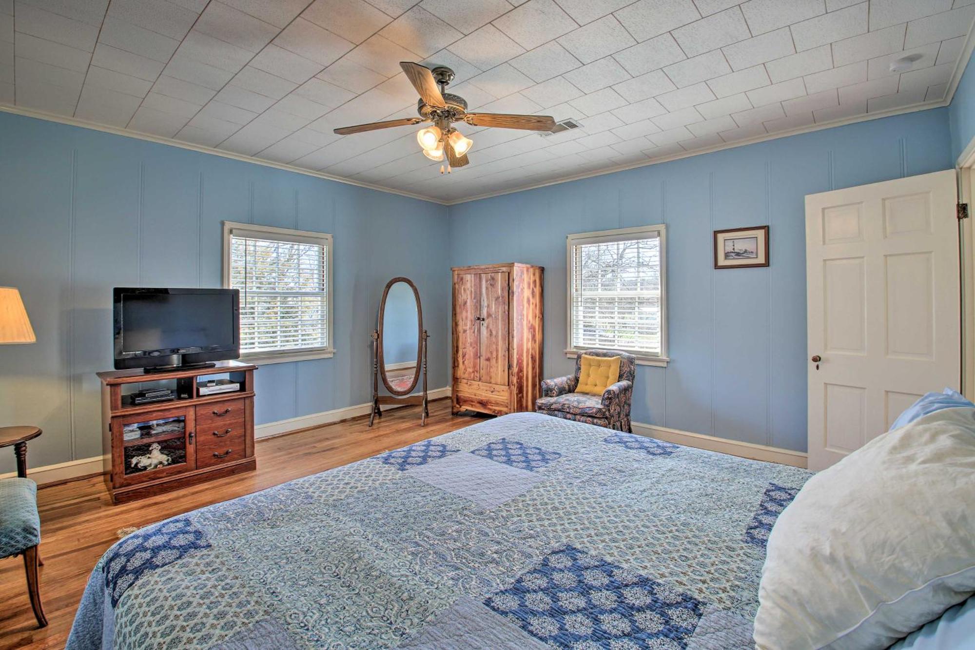 Delightful Retreat With Fireplace And Large Yard! المظهر الخارجي الصورة